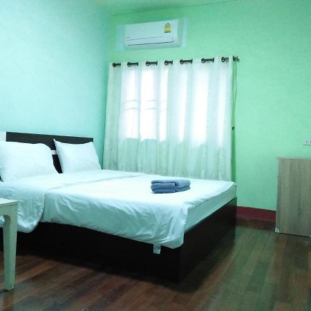 Sakura House Hostel Чиангмай Екстериор снимка