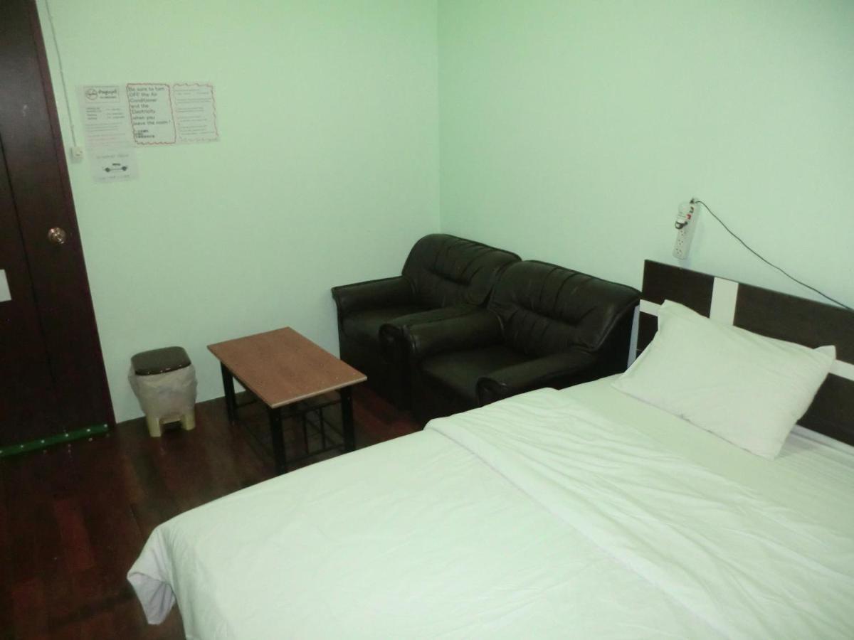 Sakura House Hostel Чиангмай Екстериор снимка