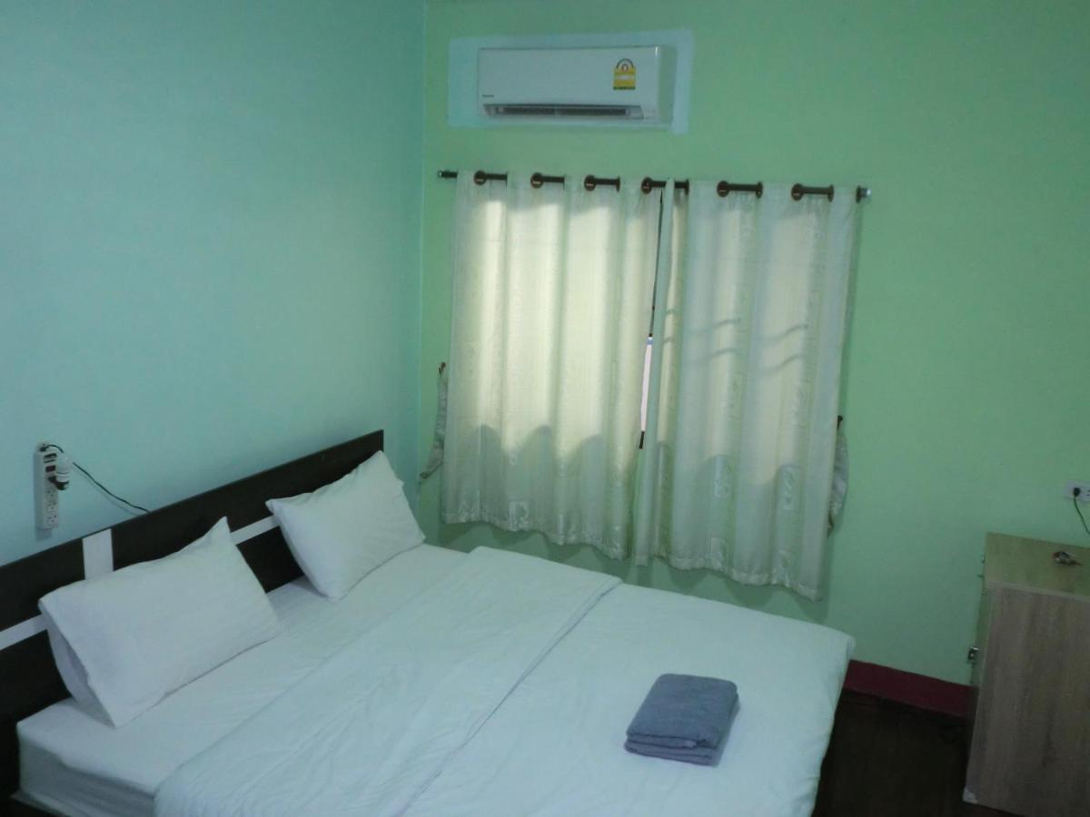Sakura House Hostel Чиангмай Екстериор снимка