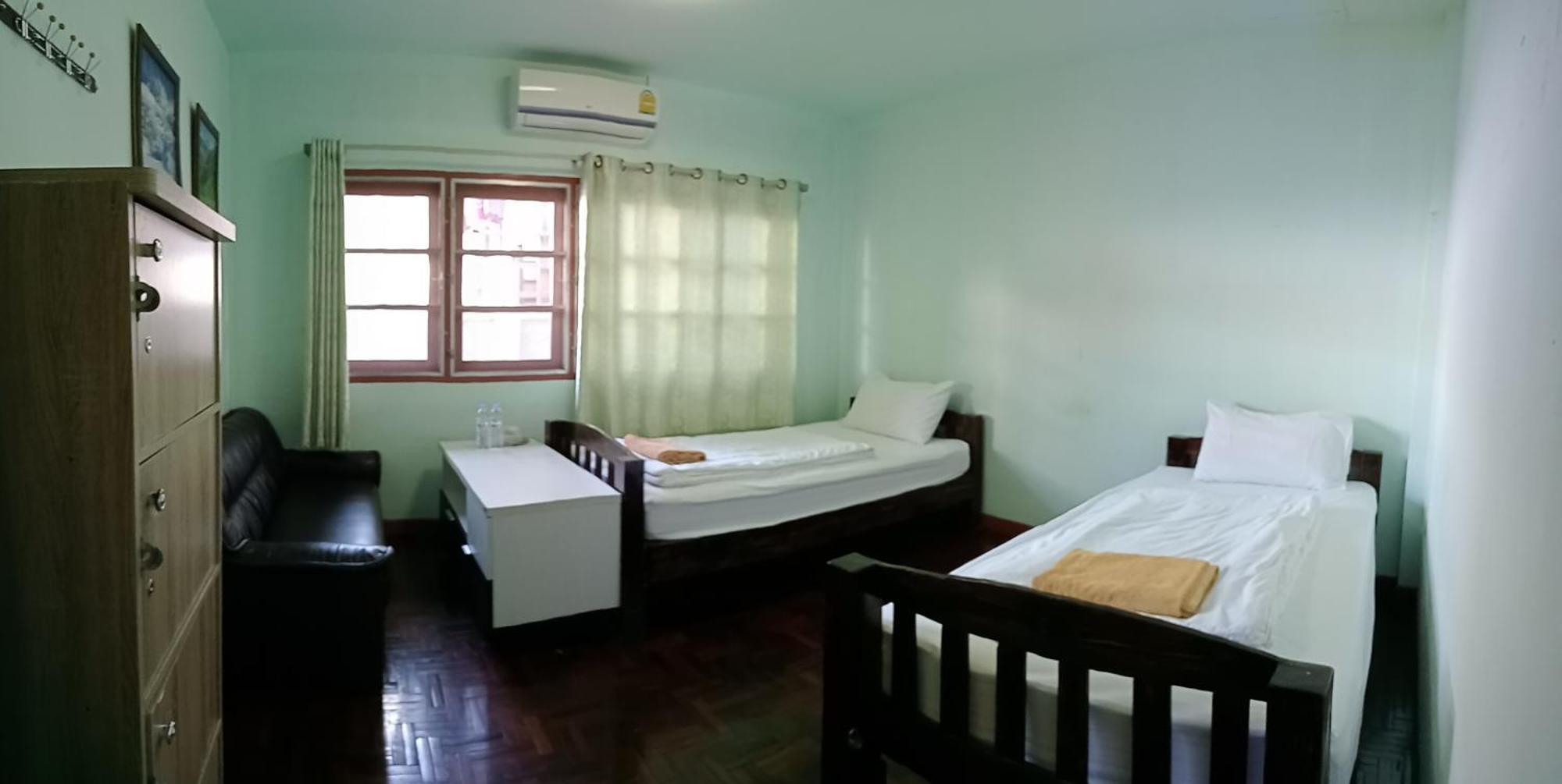 Sakura House Hostel Чиангмай Екстериор снимка