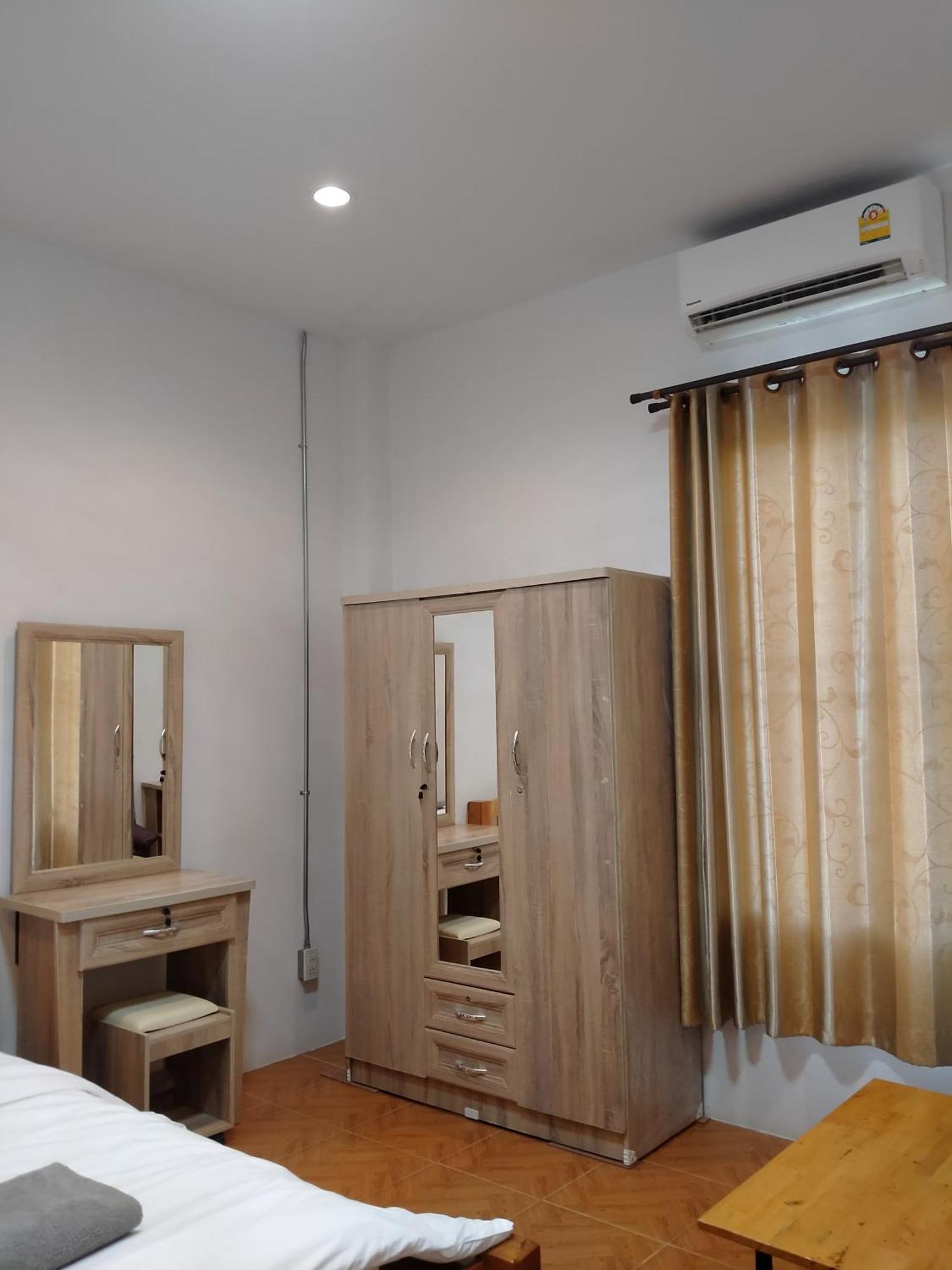 Sakura House Hostel Чиангмай Екстериор снимка