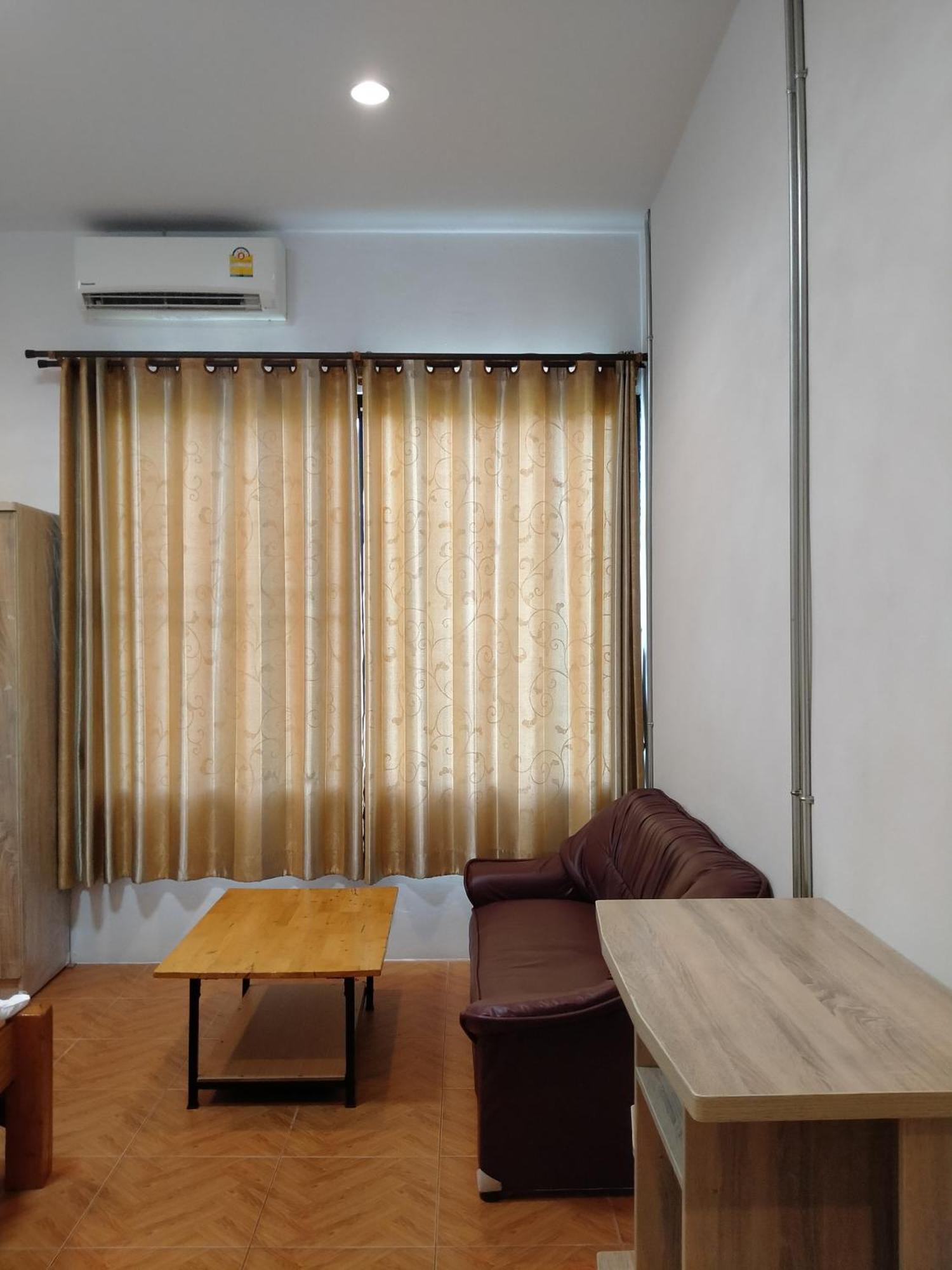 Sakura House Hostel Чиангмай Екстериор снимка