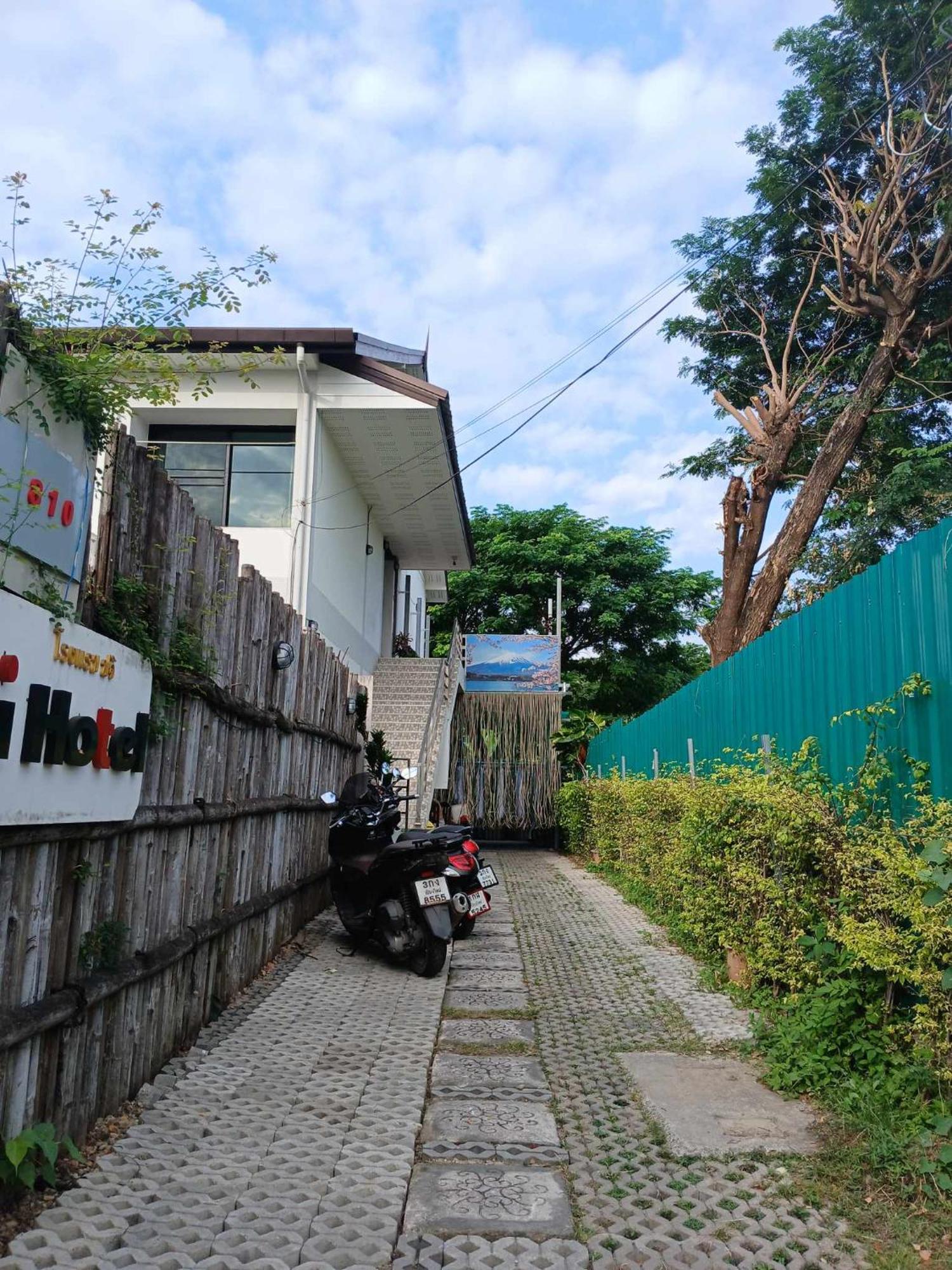 Sakura House Hostel Чиангмай Екстериор снимка